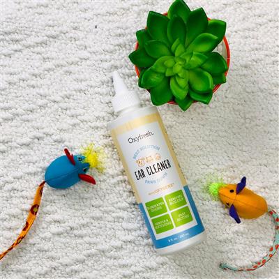Oxyfresh Pet Ear Cleaner for Dogs & Cats- Alcohol Free & No Rinse - 1 Gallon Bottle