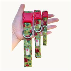 Amaryllis – Green & Red Holiday Floral Dog Collar | Handmade Organic Cotton Collar | Adjustable Dog Collar | Handmade Organic Cotton Collars & Leashes