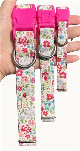 Maisie – Pink Floral Dog Collar | Handmade Organic Cotton Collar | Adjustable Dog Collar | Spring Flower Dog Collars & Leashes