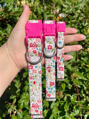 Maisie – Pink Floral Dog Collar | Handmade Organic Cotton Collar | Adjustable Dog Collar | Spring Flower Dog Collars & Leashes
