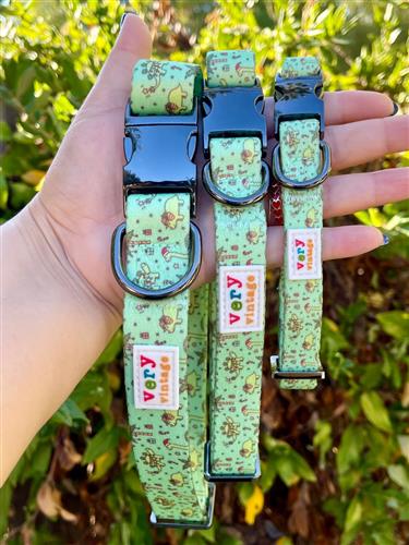 Festive Dinos – Green Holiday Dog Collar | Recycled Polyester | Metal Hardware | Eco-Friendly Christmas Pet Collar