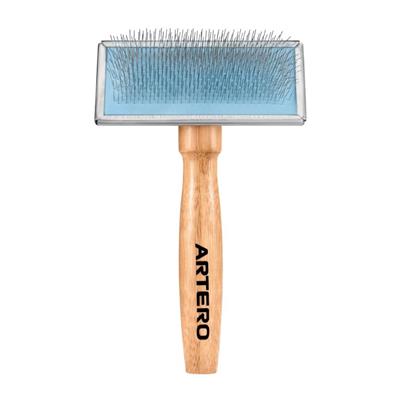 Pipo Classic Slicker Brush Small by Artero