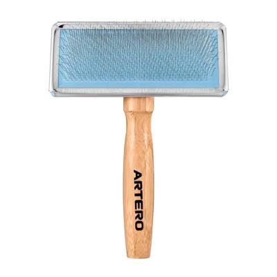 Pipo Classic Slicker Brush Medium by Artero