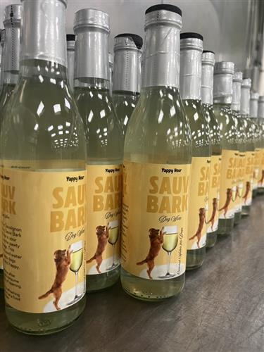Sauv Bark Dog Wine | 375mL Bottle