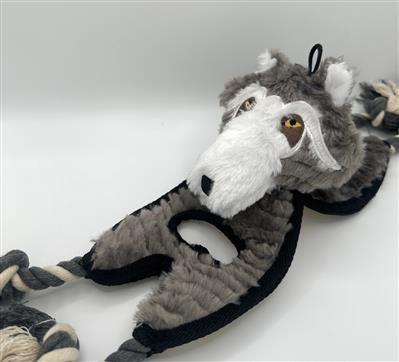 Flat Tugger Wolf