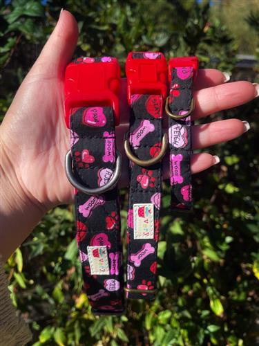 Puppy Love – Black Valentine Dog Collar | Handmade Organic Cotton Collar | Adjustable Dog Collar | Heart & Treat Dog Collars & Leashes