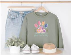 Dog Lover Sweatshirt | Dog Lover Gift | Crewneck Sweatshirt | Holiday Shirt | People Shirt | ALL YOU NEED IS LOVE AND A DOG