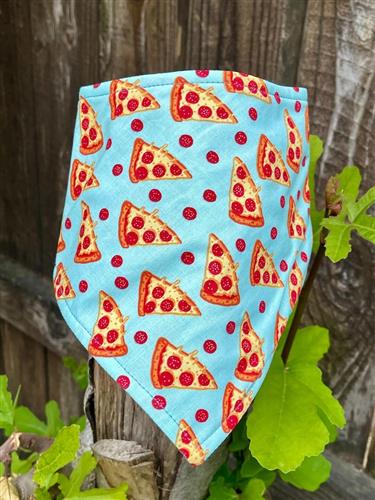 Blue Pizza Dog Bandana – Handmade Eco-Friendly Pet Accessory with Fun Pepperoni Slice Print