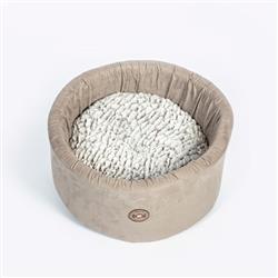 Arctic Cat Cosy Bed Small by Danish Design