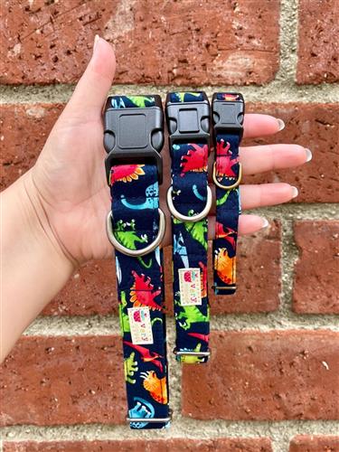 Jurassic Bark – Dinosaur Print Dog Collar | Handmade Organic Cotton Collar | Adjustable Dog Collar | Handmade Organic Cotton Collars & Leashes