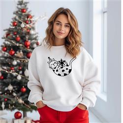 Sweatshirt | Unisex Crew Neck | Christmas Cat Shirt | Holiday Shirt | People Shirt | CAT HOLDING SNOWFLAKE