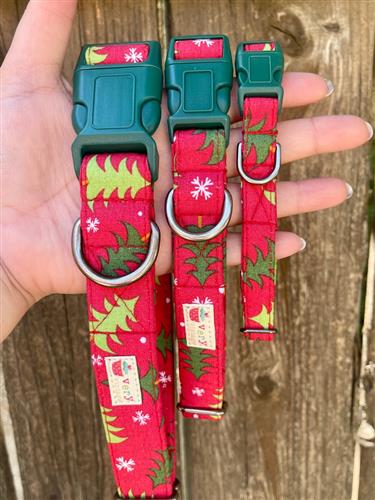 Under The Tree – Red Christmas Tree Dog Collar | Handmade Organic Cotton Collar | Adjustable Dog Collar | Handmade Organic Cotton Collars & Leashes