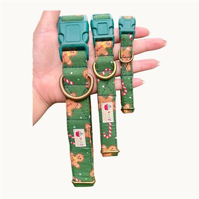 Gingerbread – Green Holiday Dog Collar | Handmade Organic Cotton Collar | Adjustable Dog Collar | Handmade Organic Cotton Collars & Leashes