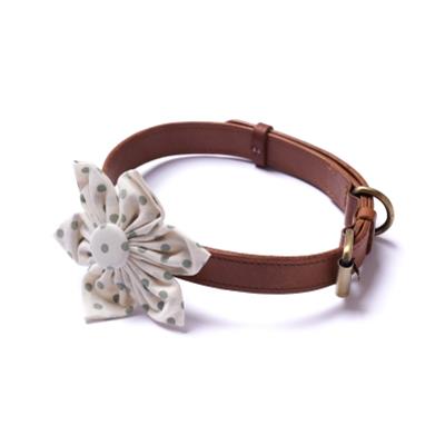 Collar Flower - Polka Dot Green