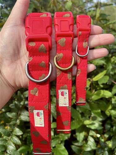 Heart of Gold – Red & Gold Hearts Dog Collar | Handmade Organic Cotton Collar | Adjustable Dog Collar | Eco Friendly Pet Collars & Leashes