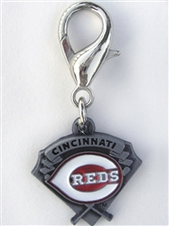 MLB™ Licensed Cincinnatti Reds Pennant Collar Charm