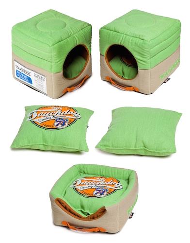 Touchdog Convertible And Reversible Vintage Printed Squared 2-In-1 Collapsible Dog House Bed