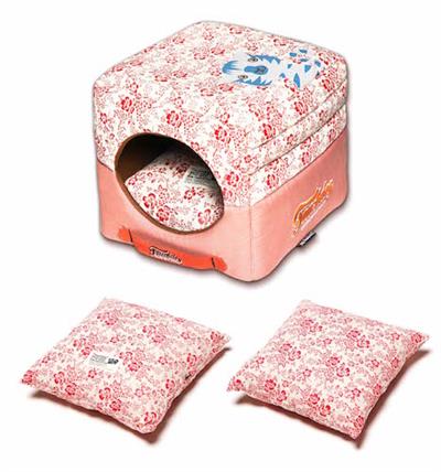 Touchdog Floral-Galore Convertible And Reversible Squared 2-In-1 Collapsible Dog House Bed