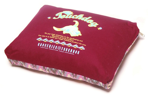 Sangria Pink Touchdog 70'S Vintage-Tribal Throwback Diamond Patterned Ultra-Plush Rectangular-Boxed Dog Bed