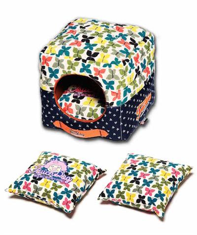 Touchdog Chirpin-Avery Convertible And Reversible Squared 2-In-1 Collapsible Dog House Bed