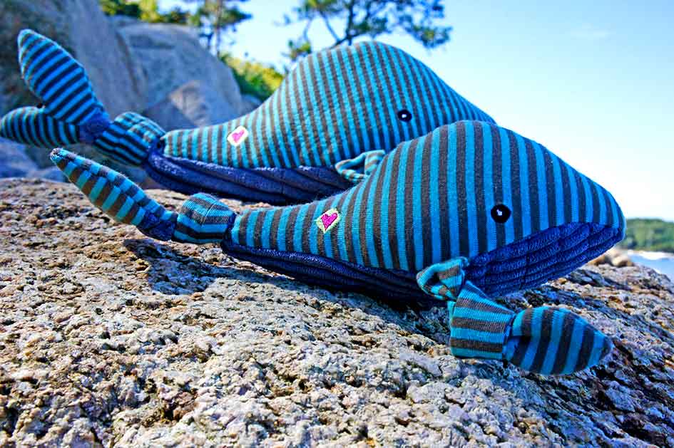 Plush Corduroy Durable Knotties Whale